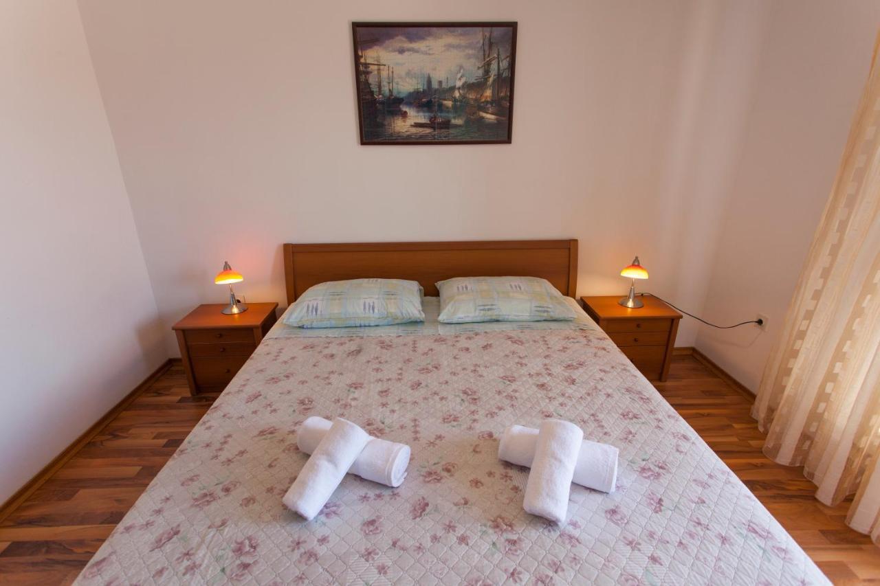 Apartman Budimir1 크레스 외부 사진