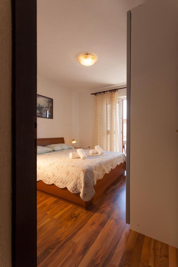 Apartman Budimir1 크레스 외부 사진