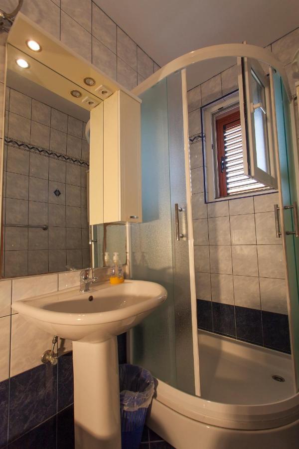 Apartman Budimir1 크레스 외부 사진