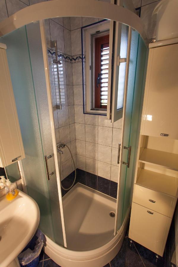 Apartman Budimir1 크레스 외부 사진